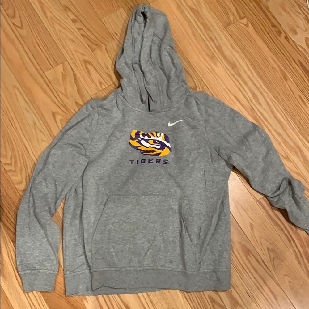 LSU sweatshirt